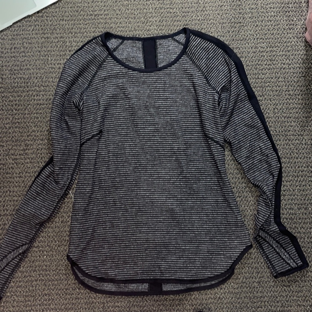 LuluLemon - Black&Grey Long Sleeve